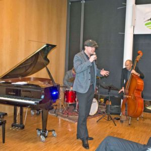 Jazzpianist Jan Luley und Begleitung umrahmten die Eröffnung mit eingängigen Rhythmen, (c) Gaby Schulemann-Maier