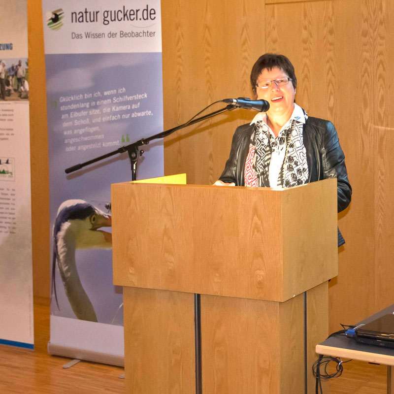 NABU-Vizepräsidentin Petra Wassmann zeigte die Bedeutung von Naturbeobachtenden und Naturbeobachtungen für die Naturschutzarbeit des NABU auf, (c) Gaby Schulemann-Maier