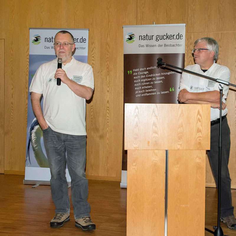 Stefan Munzinger (links, naturgucker.de) und Hartmut Mai (NABU Hessen) eröffnen die Veranstaltung, (c) Gaby Schulemann-Maier