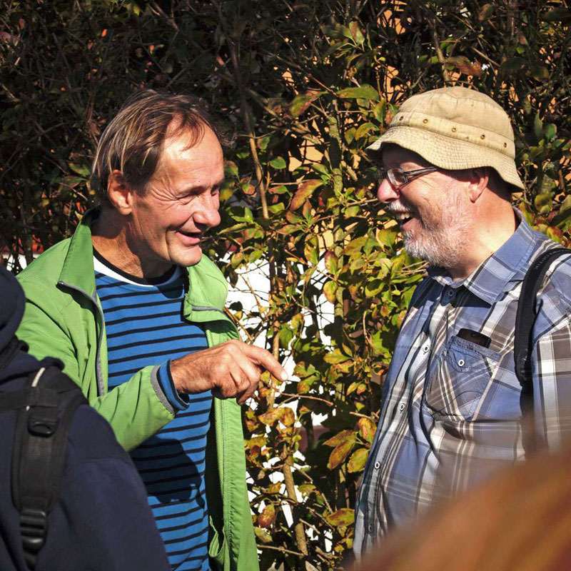 Exkursionsende gut, alles gut – Jürgen Feder und Stefan Munzinger (naturgucker.de, rechts) sind zufrieden mit der Erkundungstour, (c) Gaby Schulemann-Maier